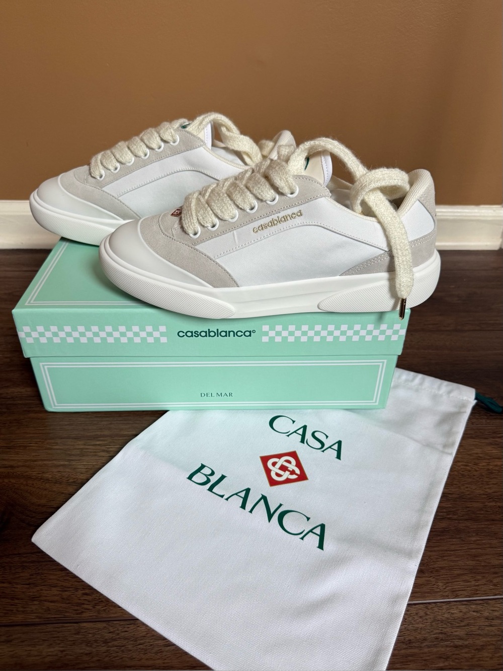New in Box Men’s Casablanca Del Mar White Paneled Sneakers